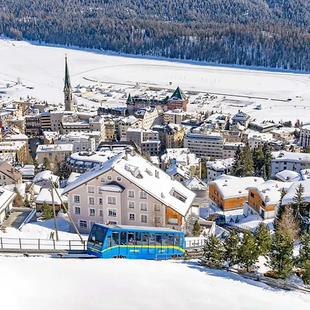 Готель Grand Des Bains Kempinski