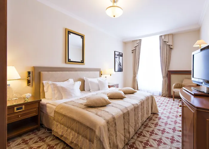 Готель Grand Des Bains Kempinski 5*