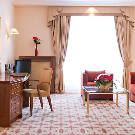 Grand Des Bains Kempinski