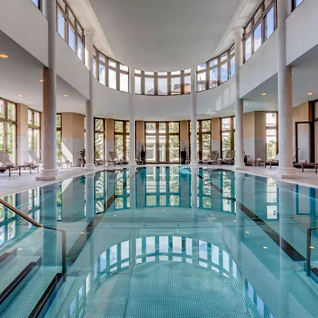 Grand Des Bains Kempinski 5*